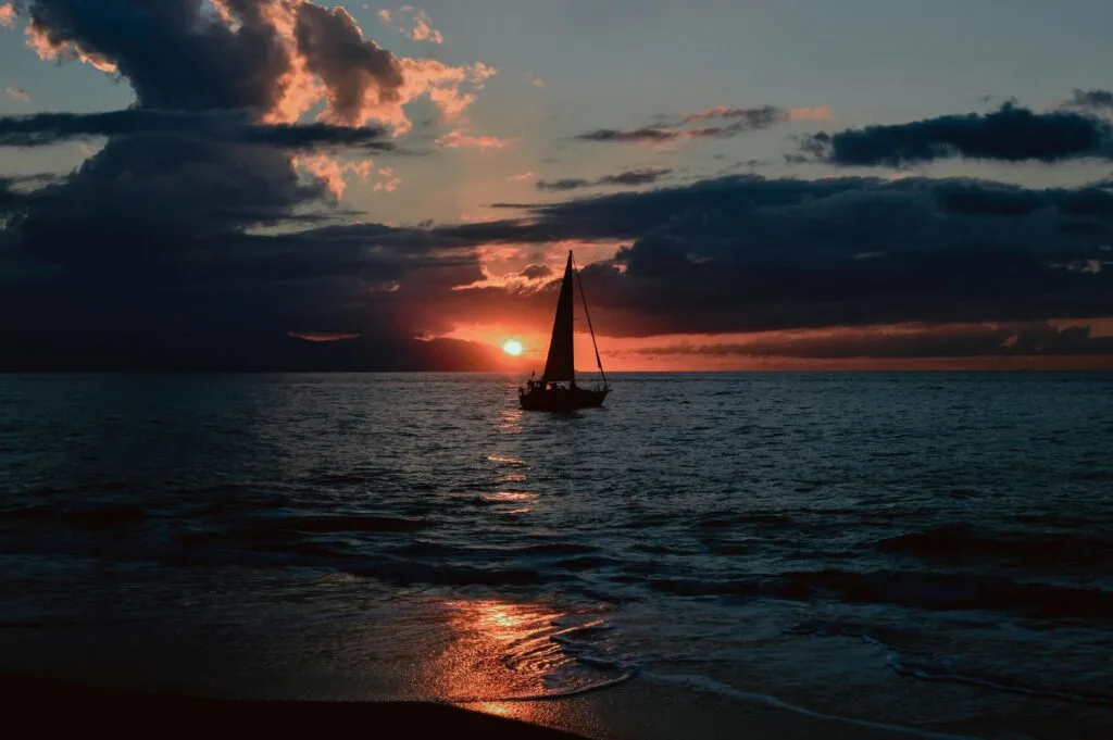 What is Unique About Sailing Ships? 1 sailing1